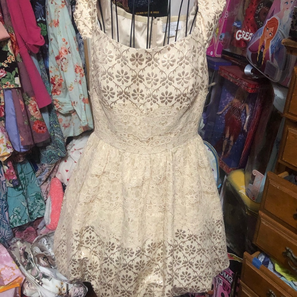 Gorgeous vintage inspired dress 👗